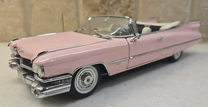 Danbury Mint, 1959 Cadillac Series 62 (pink) Maßstab 1:24, originalverpackt - Bild 1 von 15
