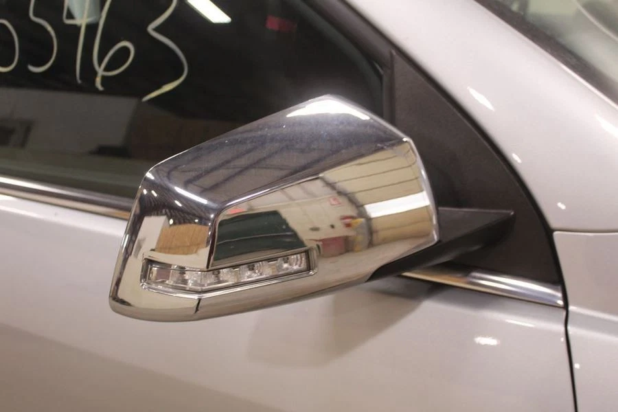 Espejo retrovisor lateral Traverse 2017 2706186 Foto 1 de 4