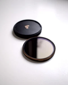 PolarPro Peter McKinnon Signature Edition II Variable ND Filter (82mm, 2-5 Stop) - Picture 1 of 3