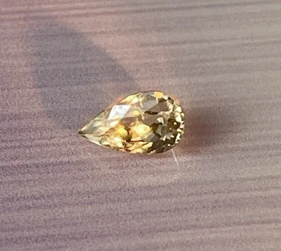 Чудесный 100% натуральный драгоценный камень диаспор 0,83 карата россыпью - Изображение 1 из 2