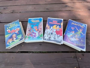 Walt Disney's VHS Fox And The Hound Lot, Peter Pan,101 Dalmatian’s, The Rescuers - Picture 1 of 7