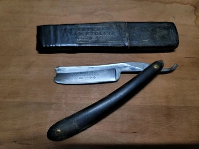 Navaja recta de tierra hueca Wade & Butcher celebrada Sheffield con caja Foto 1 de 4