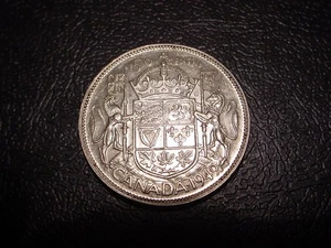 1949 CANADA SILVER 50 CENTS! - HIGHER GRADE! - Picture 1 of 2