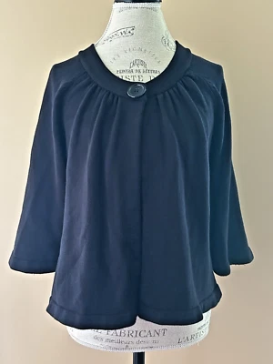 Suéter Bolero Josephine Chaus Negro Cierre de Botón Único y Manga 3/4 Lg Foto 1 de 4