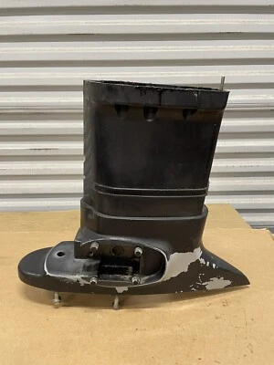 Carcasa de escape exterior Evinrude Johnson 90-175 HP sección media Ficht sección media Foto 1 de 4
