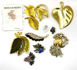 Gold Brooch Lot Of 13 Leaf Vine Gold Tone Rhinestone Multicolor JJ Monet LIA - Picture 1 of 15