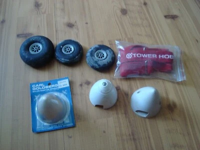 8 master air screw propellers, 3 nylon snap on spinners, 3 airplane wheels, 1 re - Image 1 of 4