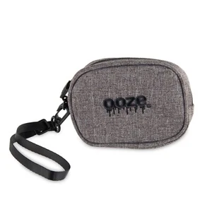 Bolsa de muñeca gris forrada de carbono a prueba de olores Ooze - Bolsa de almacenamiento de viaje portátil - Imagen 1 de 7