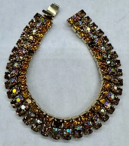 ESTATE VINTAGE AMBER GLASS AURORA BOREALIS RIVOLI 3 ROW GOLD TONE BRACELET - Picture 1 of 12
