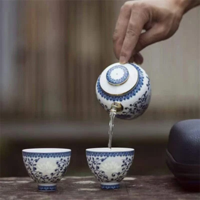 景德镇工艺茶壶手工茶杯中国蓝白瓷锅 — 第 1/4 张图片