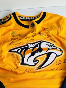 2023-2024 Nashville Predators Team Signed Jersey Autographed 22 Signatures - Picture 1 of 6