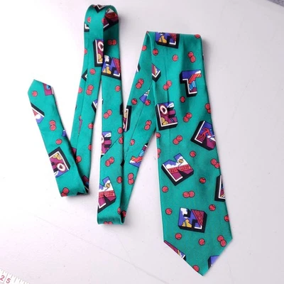 Hathaway 全丝绸领带绿色网球印花运动新奇美国制造男式领带 — 第 1/4 张图片