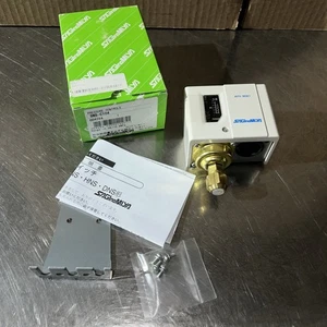 Saginomiya SNS-C104 Pressure Controls Nos Surplus - Picture 1 of 4