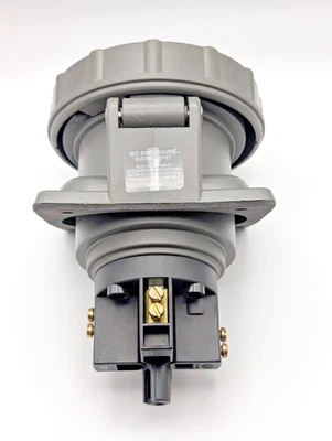 **NEW** PASS & SEYMOUR PS460R9-W 460R9W PIN & SLEEVE RECEPTACLE 60A 3P/4W 250VAC - Image 1 of 4