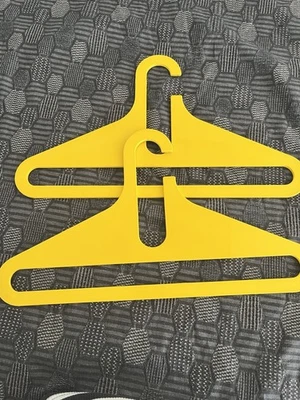 2x  Vintage Kleiderbügel gelb 70 er retro - Bild 1 von 4