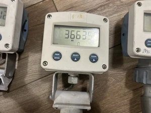 Turbines inc. Flow Meter Monitor/ Swivel mount NEW BATTERIES - Picture 1 of 2