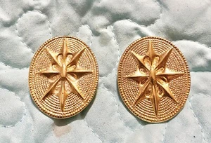 Gold Tone Snowflake Round Oval Statement Clip On Earrings 1.25 Inch - Picture 1 of 2