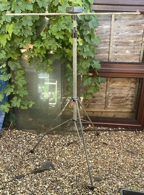 T Bar Lighting Stand Heavy Duty - Image 1 of 4