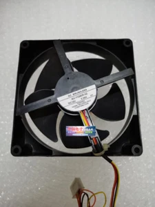 Beamer Kühlschrank Kühlung Kühlgebläse AU-11240R-02 12V 0,25A - Afbeelding 1 van 1
