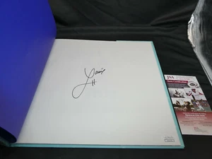 Laurie Hernandez Signed 1st Edition Hardback Book She's Got This JSA #CC31705 - Picture 1 of 10