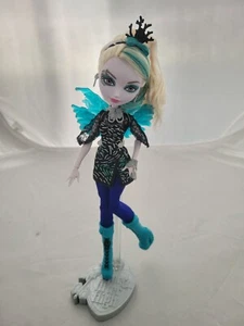 Ever After High FAYBELLE THORN First Chapter Puppe mit Ständer - Bild 1 von 11