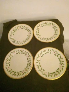 Lenox Holiday Salad Dessert Plates 8” Set Of 4 Christmas Holly Berry New - Picture 1 of 3