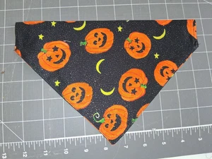 Große Größe Hund Halloween Bandana Schlupfhalsband Handarbeit Jack O Laternen Kürbisse - Bild 1 von 4