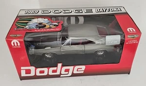ERTL 1/18 1969 DODGE DAYTONA SILVER WITH RED WING - 1 OF 500 with tool box - Picture 1 of 17