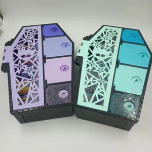 2 casillero de ataúd Twyla Monster High Skulltimate Secrets Neon Frights solo sin llave - Imagen 1 de 6