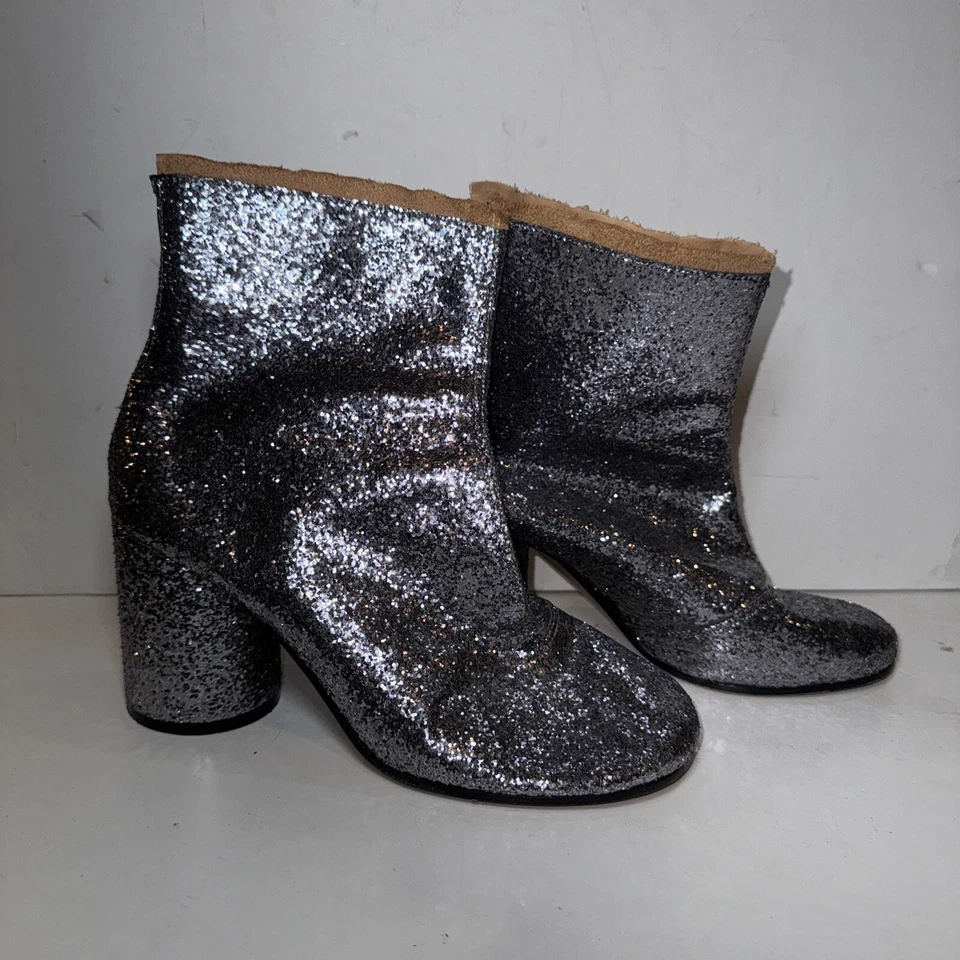 MAISON MARTIN MARGIELA Dark SILVER GLITTER ANKLE ZIP UP BOOT HEELS 38.5 US8.5 - Image 1 of 4