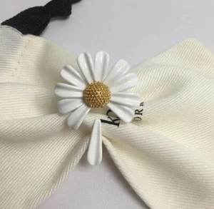 Kate Spade Into The Bloom Daisy Petal Ring Size 7 w/ KS Dust Bag - Picture 1 of 12