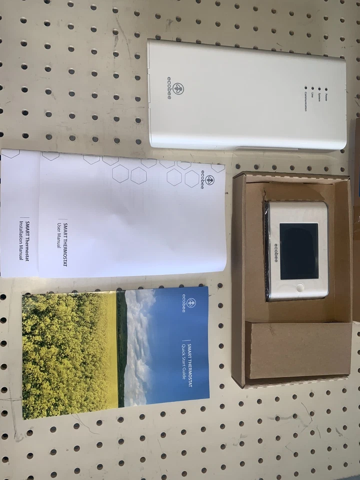 ECOBEE SMART WIFI THERMOSTAT HVAC  (EB-STAT-02) - Image 1 of 4