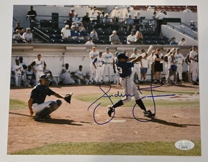 ANDRUW JONES Signed PRE-ROOKIE Original 8x10 Photo-ATLANTA BRAVES-JSA - Picture 1 of 6