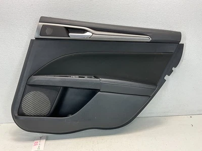 2017-2020 FORD FUSION REAR RIGHT SIDE INTERIOR DOOR PANEL TRIM ASSY, OEM LOT040 Foto 1 de 4