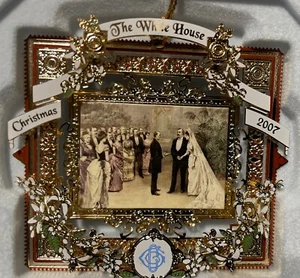 2007 White House Christmas Ornament The Wedding At The WH The Mother's Kiss - Picture 1 of 7
