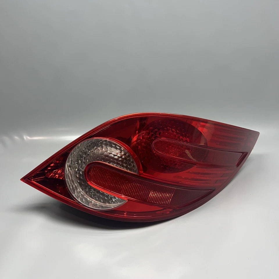 MERCEDES BENZ R500 尾灯右乘客 2006 2007 2008 2009 A2518200464 — 第 1/4 张图片