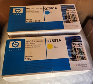 Cartucce toner giallo originali HP Q7581A ciano e Q7582A - Foto 1 di 4