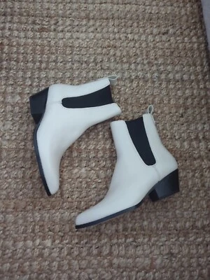 Michael Kors Womens Kinlee Leather Pull-on Chelsea Booties, Sz 6M, Light Cream - Image 1 of 4