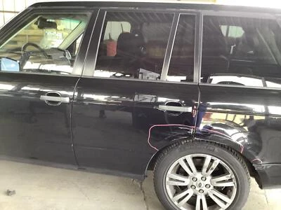 Conjunto de puerta trasera izquierda usado lado trasero se adapta a: Land Rover Range Rover 2012 trasero Le Foto 1 de 4