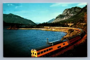 Postcard Vtg Transportation Train Railroad Columbia River Gorge Steamliner - Picture 1 of 2
