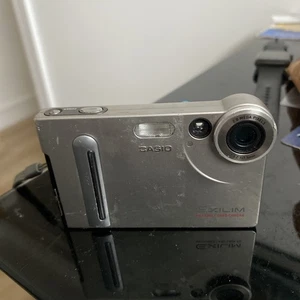 Casio Exilim EX-S20 2.0MP Compact Digital Camera Silver Vintage Untested - Picture 1 of 7