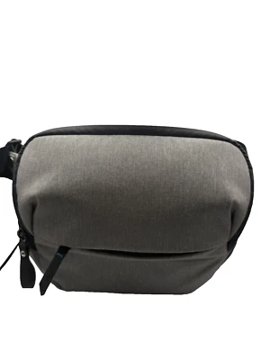 Peak Design Everyday Sling 5L Camera Bag Gray - Image 1 of 4