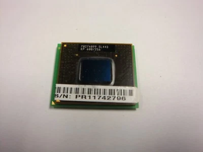 Intel Pentium III Processor 600 MHz/256KB/100MHz SL443 Base/Socket 495  - Image 1 of 2