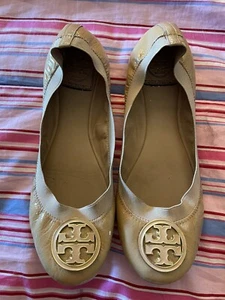 Tory Burch 9.5 M Reva Tan Ballet Flats Patent Leather Slip On Casual Comfort - Picture 1 of 7