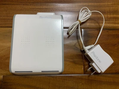 Psyclone Wii Charge Station with 2 Batteries Model PX6522 - Image 1 of 4