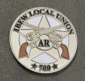 IBEW Local 700 Challenge Coin Fort Smith Arkansas Dual Pistol Revolver - Picture 1 of 2