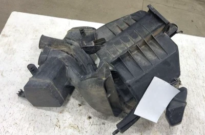 2015-2016 Toyota Sienna Air Filter Box Assembly OEM 1 Month Warranty - Изображение 1 из 4