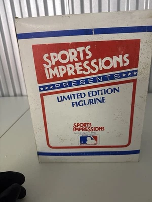 Figura Don Mattingly Vintage Sports Impressions - Yankees de Nueva York - Jugador Más Valioso con Certificado de Autenticidad Foto 1 de 4