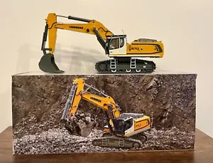 WSI LIEBHERR R 970 SME Excavator Yellow 1/50 - Picture 1 of 7