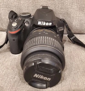 Nikon D3200 Digital SLR Camera w/18-55mm Lens Black - Picture 1 of 7